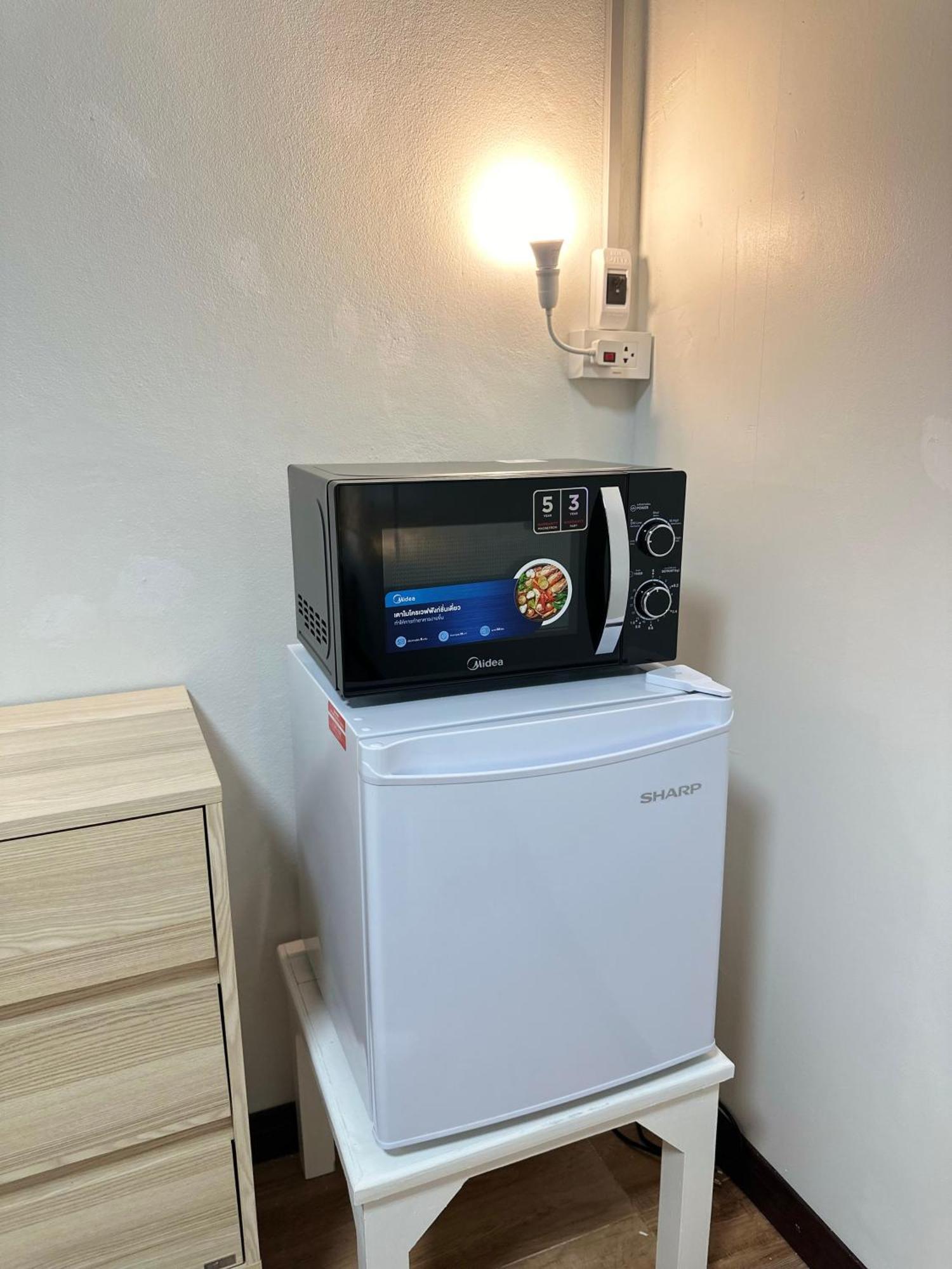 Service Apartment ห้อง102 ใจกลางเมืองใกล้แหล่งท่องเที่ยว Лампанг Экстерьер фото